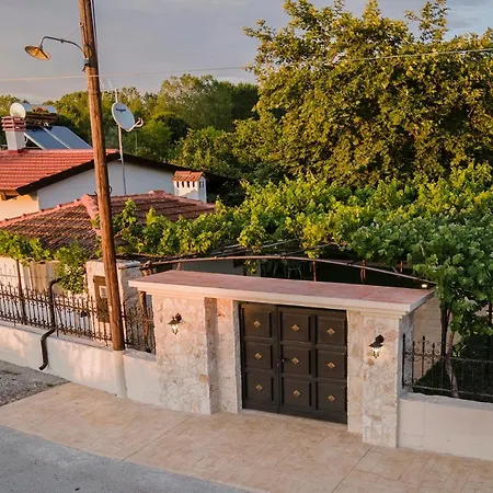 La Varik 1 شقة لِتوخورو